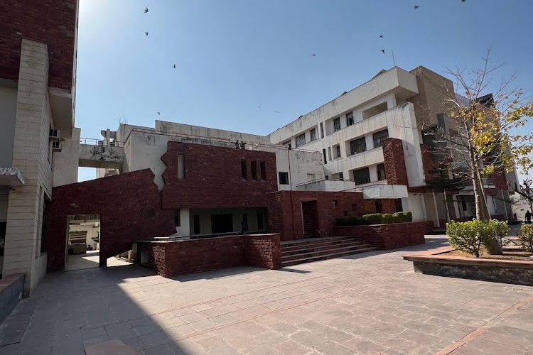 Poornima Institute of Engineering and Technology, Jaipur