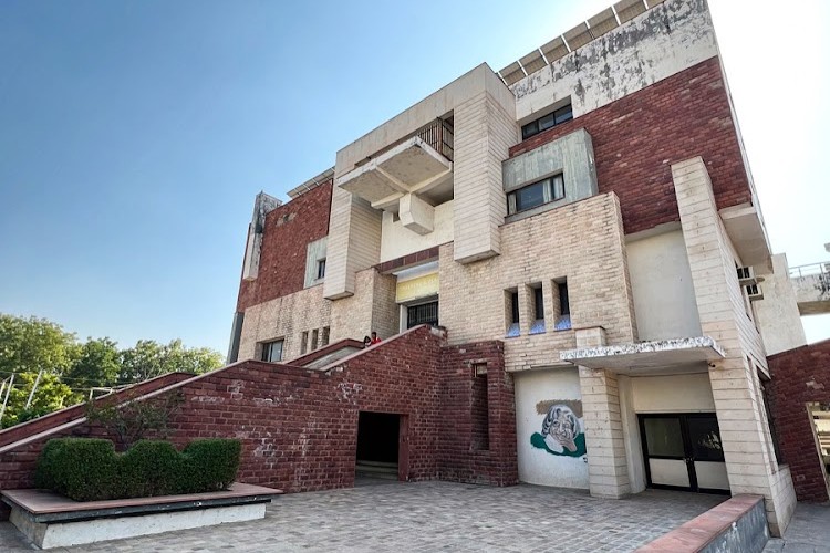 Poornima Institute of Engineering and Technology, Jaipur