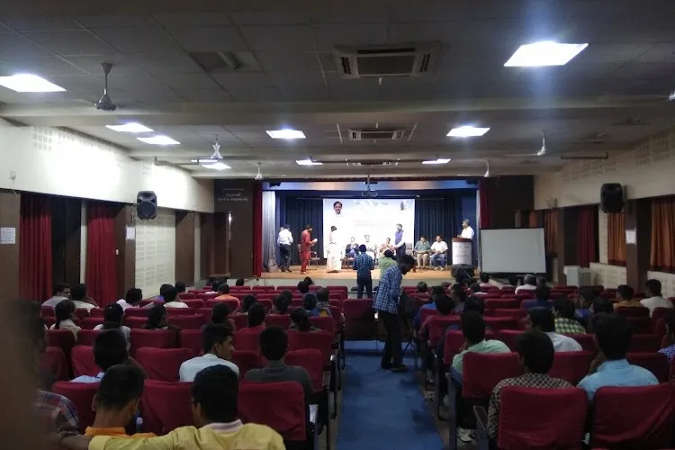 Potti Sreeramulu Telugu University, Centre for Distance Education, Hyderabad