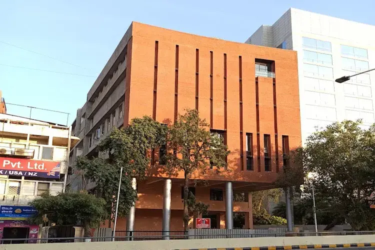 Prin MC Shah Commerce College, Ahmedabad