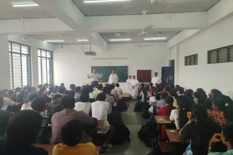 Prin MC Shah Commerce College, Ahmedabad