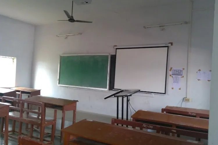 Priyadarshini Engineering College, Vellore