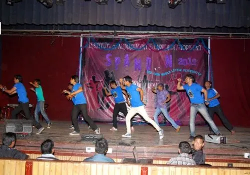 Modern Institute of Business Studies (Autonomous), Pune