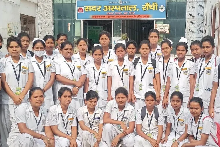 Pushkar Group School of Nursing Traning, Ranchi
