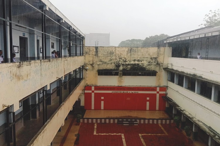 R.S Mundle Dharampeth Arts and Commerce College, Nagpur