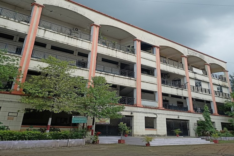 R.S Mundle Dharampeth Arts and Commerce College, Nagpur