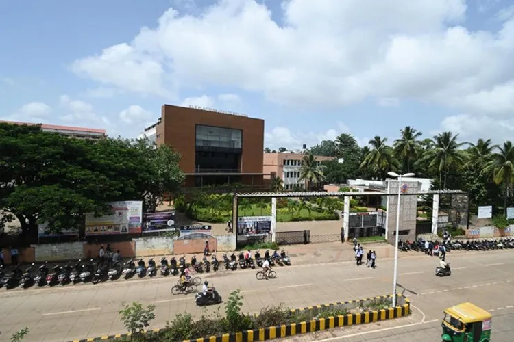 Raja Lakhamgouda Law College, Belgaum