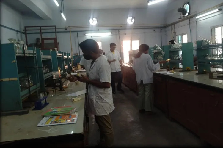 Raja Peary Mohan College, Hooghly