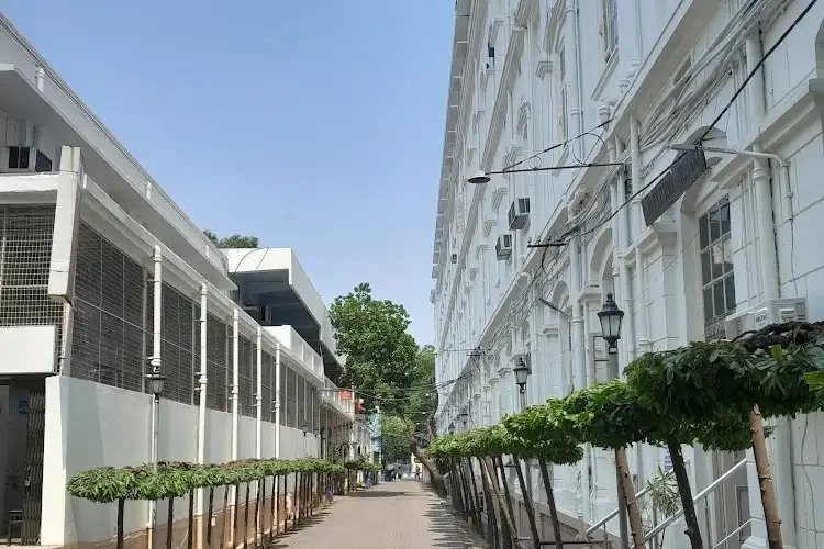 Rajabazar Science College, Kolkata