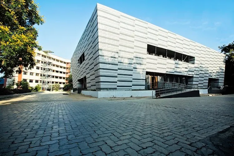 Rajalakshmi Engineering College, Chennai