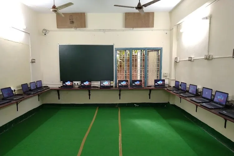 Rajamahendri College for Women, Rajahmundry