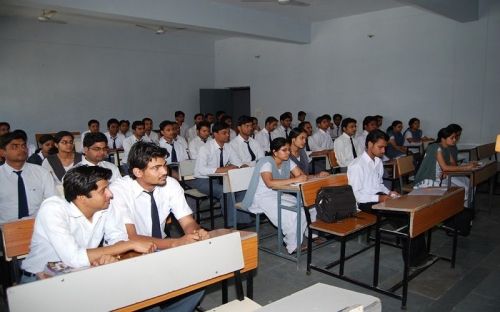 Rajiv Academy for Pharmacy, Mathura