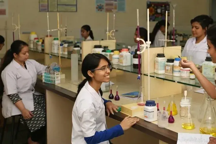 Rajiv Gandhi Institute of Information Technology and BioTechnology, Pune