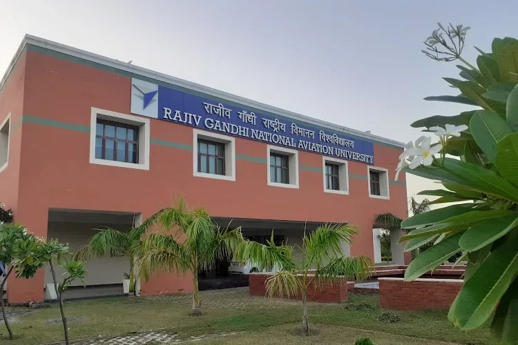 Rajiv Gandhi National Aviation University, Amethi