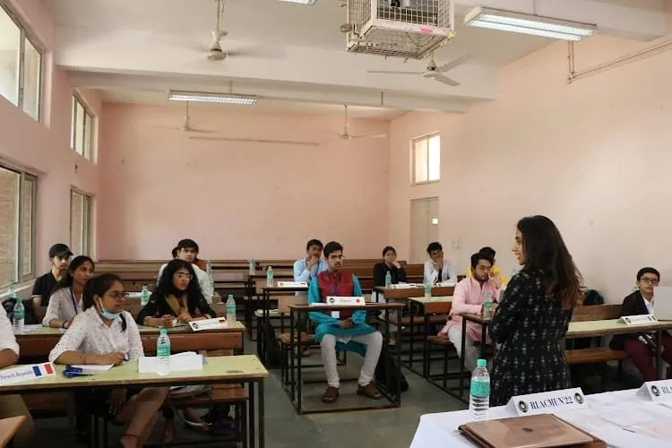 Ram Lal Anand College, New Delhi