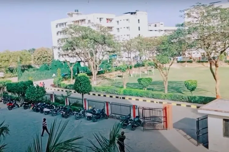 Rama University, Hapur