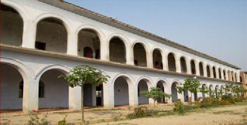 Rani Ganesh Kunwari Degree College, Sultanpur