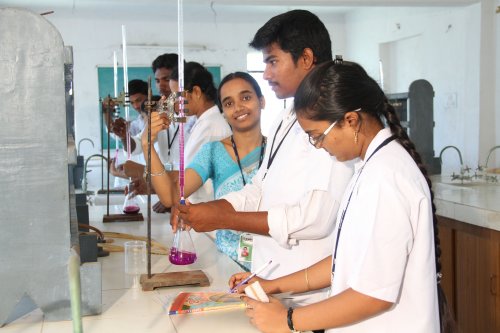 Rao's Degree College, Nellore