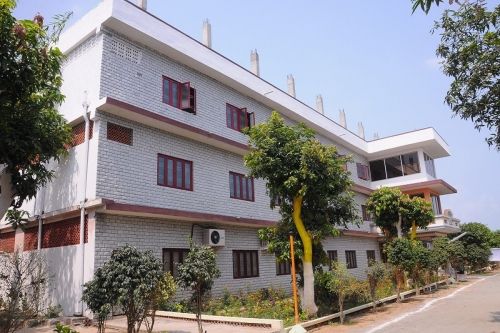 Ratnam Institute of Pharmacy, Nellore