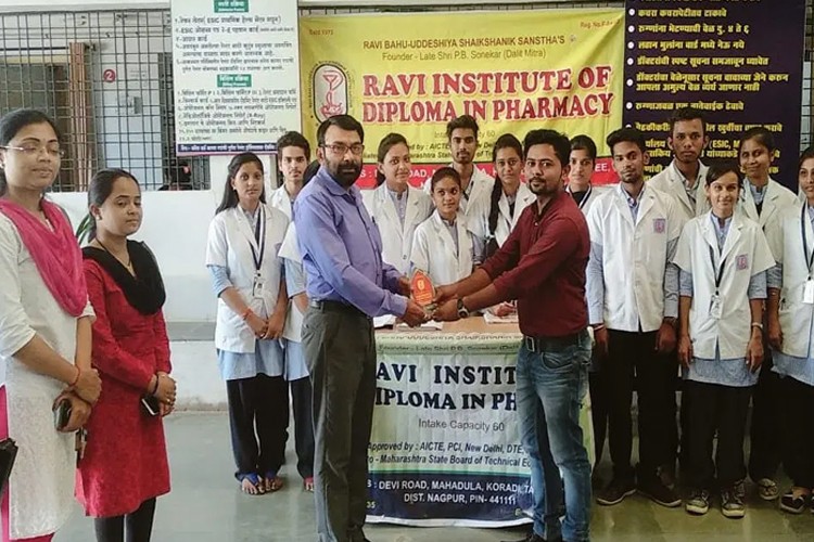 Ravi Institute of Diploma In Pharmacy, Nagpur
