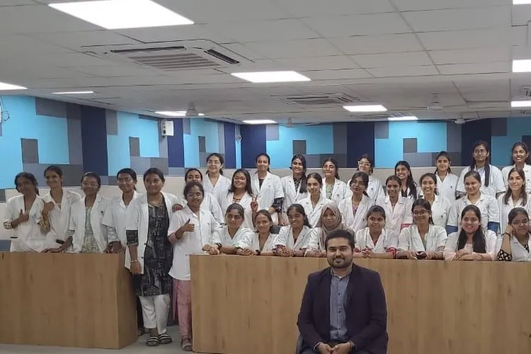 Ravi Nair Physiotherapy College, Wardha