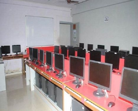 Reena Mehta College, Thane