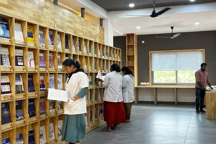 Royal Dental College, Palakkad