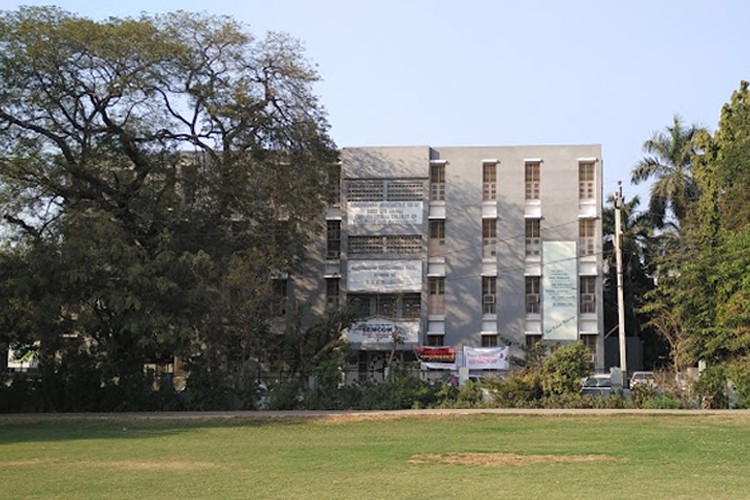 S G M English Medium College of Commerce and Management, Vallabh Vidyanagar