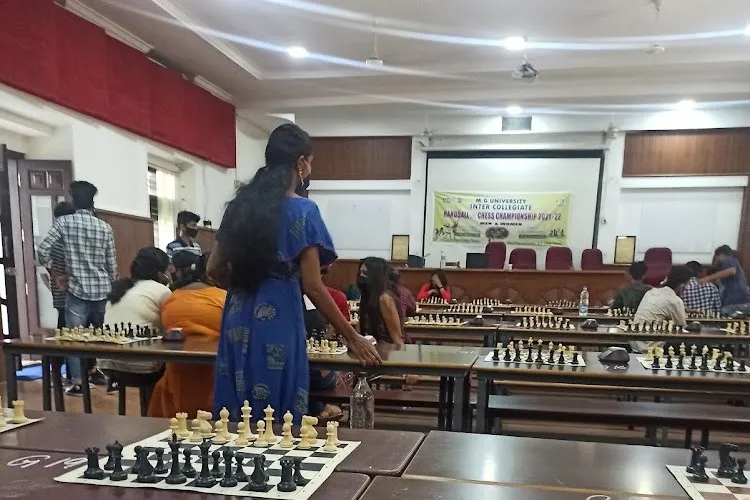 Sacred Heart College Thevara, Ernakulam