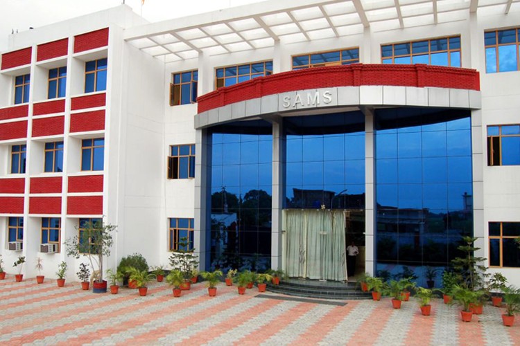 SAMS Institute of Hotel Management, Varanasi