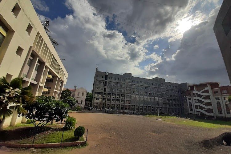 Sangameshwar College, Solapur