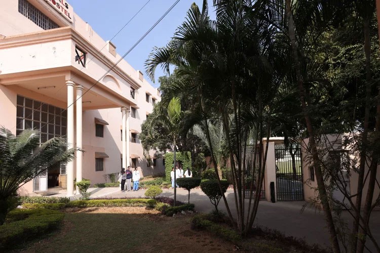 Saraswati Dental College and Hospital, Lucknow
