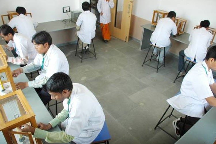 Saraswati Institute of Pharmaceutical Sciences, Gandhinagar