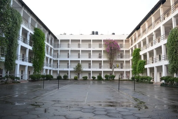 Sardar Bhagwan Singh University, Dehradun