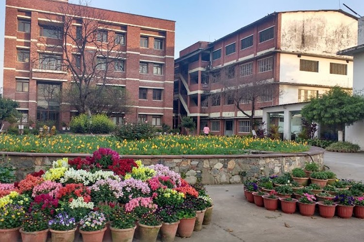 Sardar Bhagwan Singh University, Dehradun