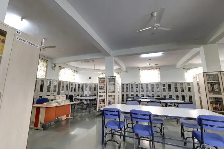 Sardar Patel Subharti Institute of Law, Meerut