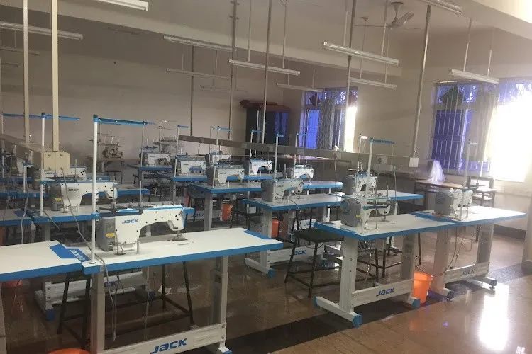 Sardar Vallabhbhai Patel International School of Textiles and Management, Coimbatore