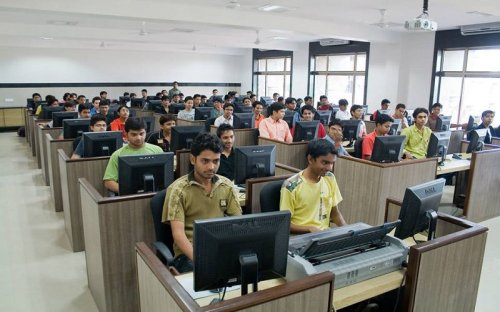 Sarla Anil Modi School of Economics, Mumbai