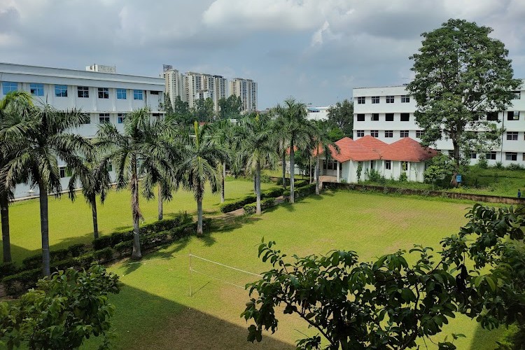 Saroj Institute of Management and Technology, Lucknow