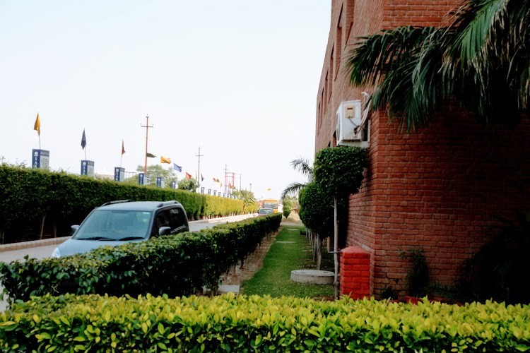 Sarvottam Institute of Technology and Management, Noida