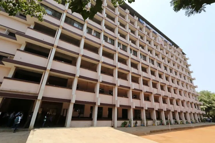 Satish Pradhan Dnyanasadhana College, Thane