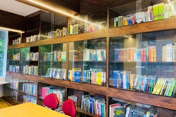 Saveetha School of Management, Chennai