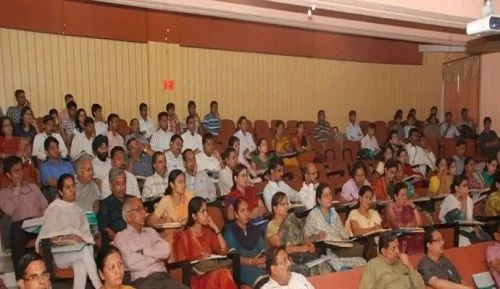 School of Computer Science & Information Technology, Devi Ahilya Vishwavidyalaya, Indore