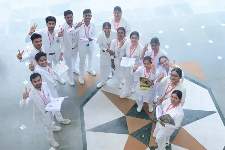SCPM College of Nursing and Paramedical Science, Gonda