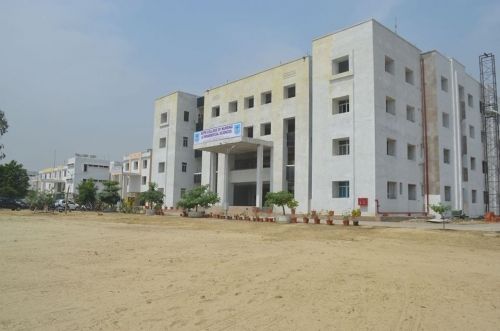 SCPM College of Nursing and Paramedical Science, Gonda