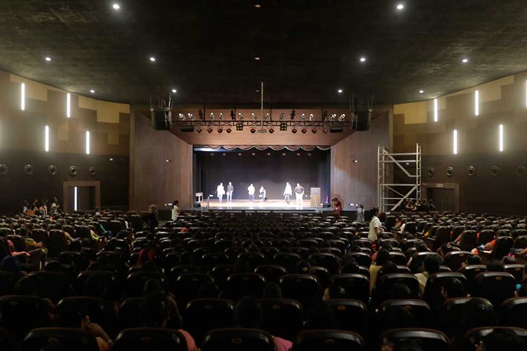 SDNB Vaishnav College for Women, Chennai