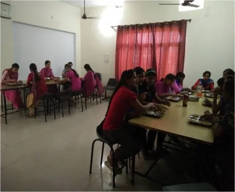 Shaheed Darshan Singh Pheruman Memorial College for Women, Amritsar