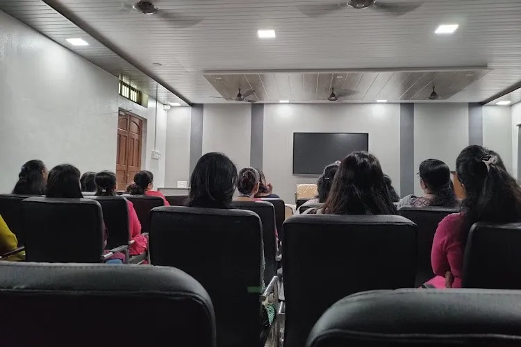 Shankar Narayan College of Arts & Commerce, Thane