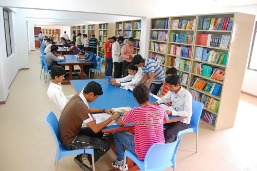 Shankersinh Vaghela Bapu Institute of Science and Commerce, Gandhinagar