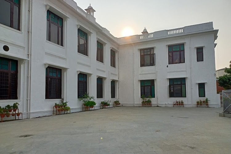 Shia PG College, Lucknow